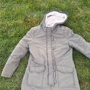 American Eagle Olive Green Sherpa-Lined Parka Jacket – Size M